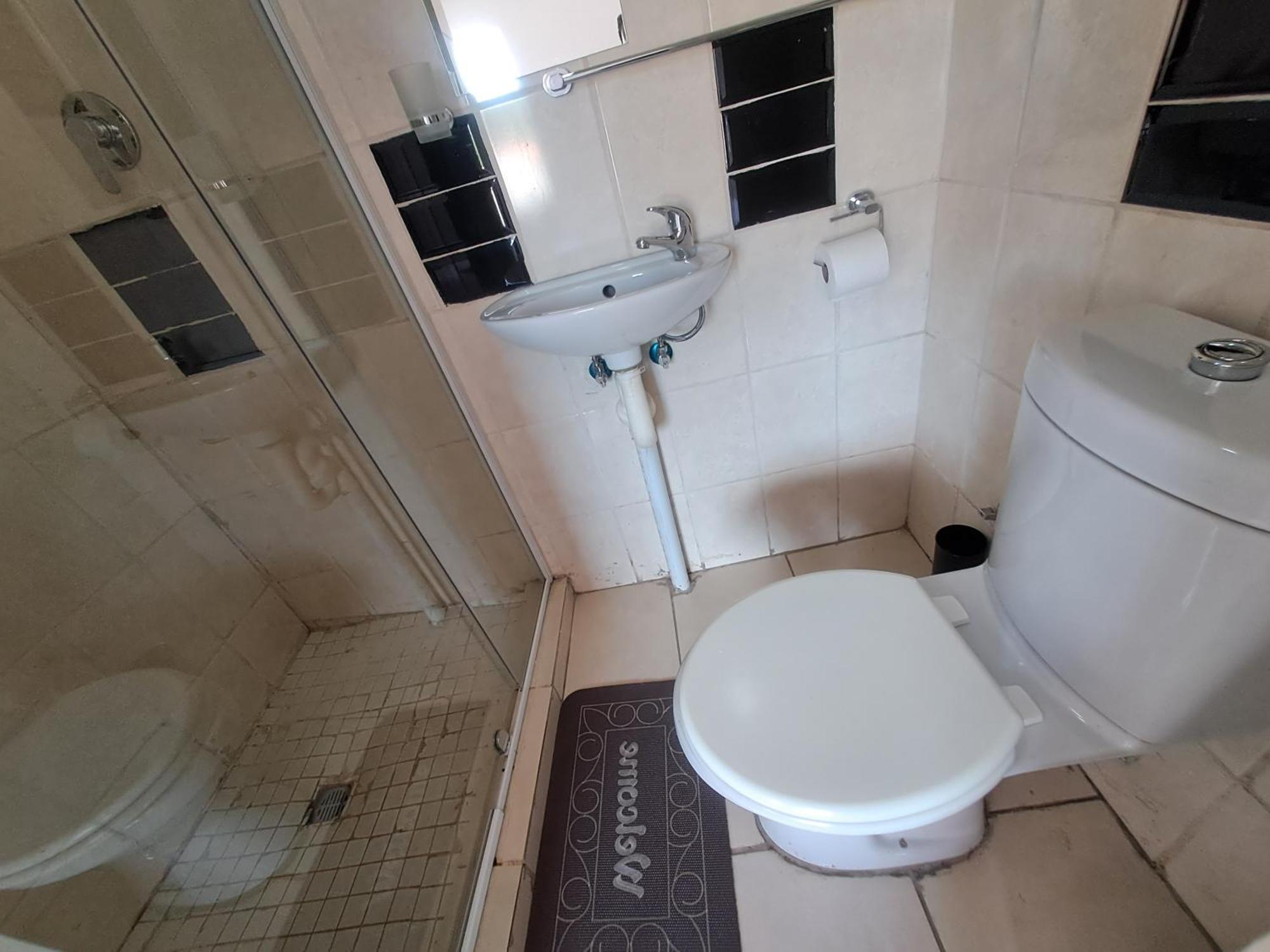 The Parks Guest House Roodepoort Room photo
